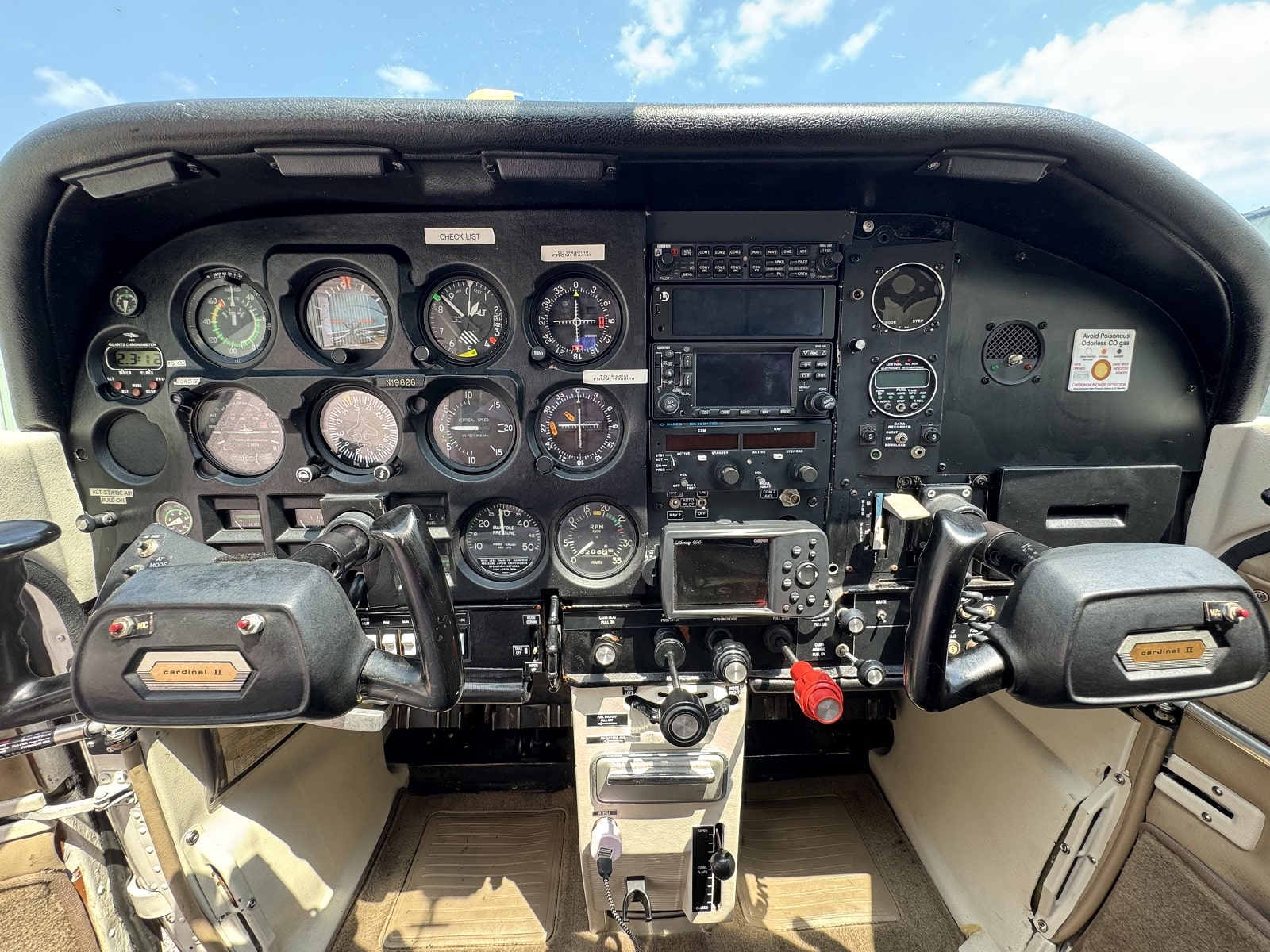 1976 Cessna 177B Cardinal Panel